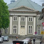 Gogol Park Hostal *